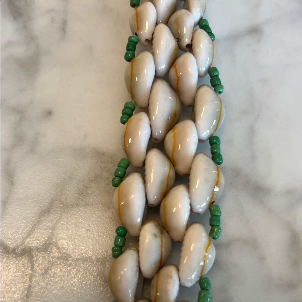 Vintage Handcrafted Beaded Shell Bag - Picture 7 of 9